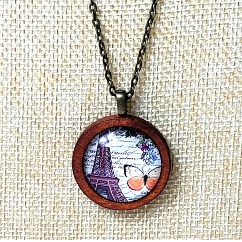 ARTISAN Eiffel Tower Wood & Glass Necklace